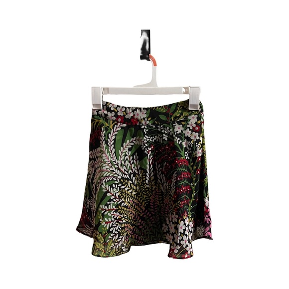 Urban outfitters XS skirt - Picture 2 of 9